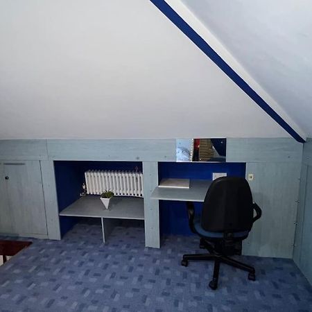 אדמונטון Palaz 6 - 2 Bedroom Flat מראה חיצוני תמונה